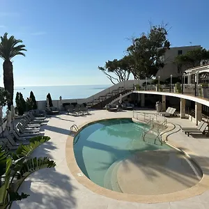 Отель Ilunion Caleta Park Сан-Фелиу-де-Гишольс