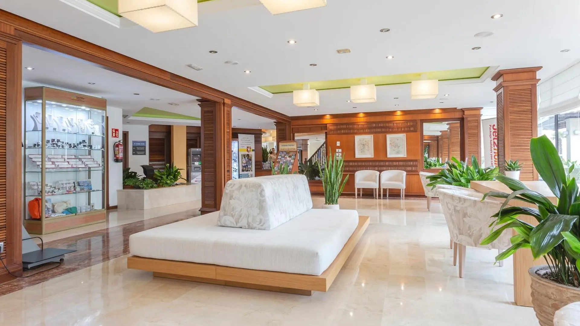 Hotel Marins Playa Cala Millor  Spanien